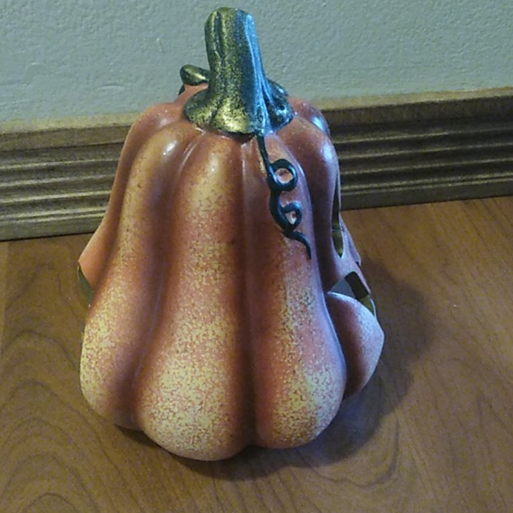 Ceramic Pumpkin - Picture 4 of 8